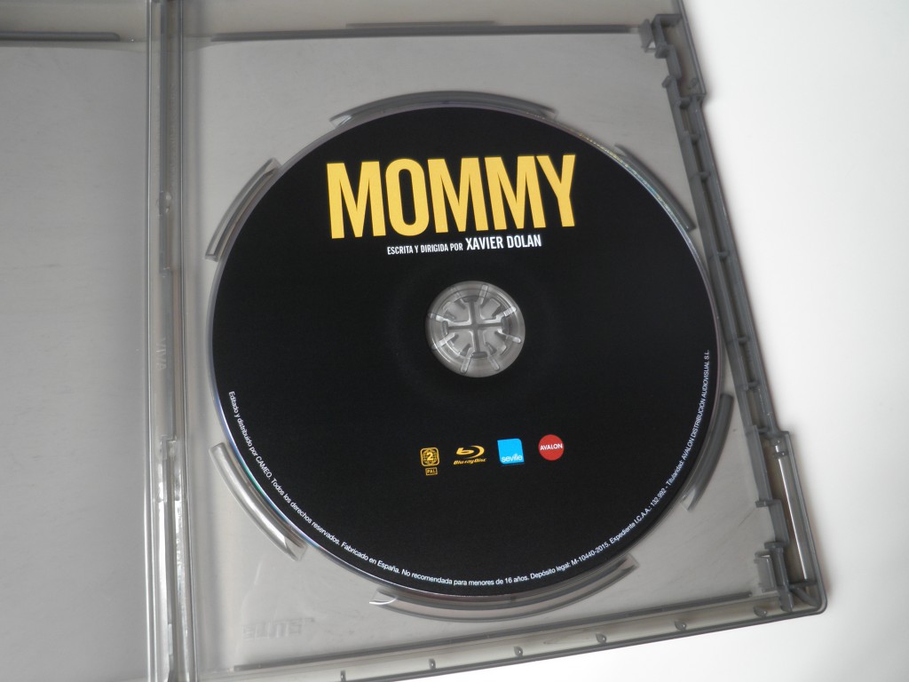 Interior Blu-ray Mommy Edición Cameo/Avalon