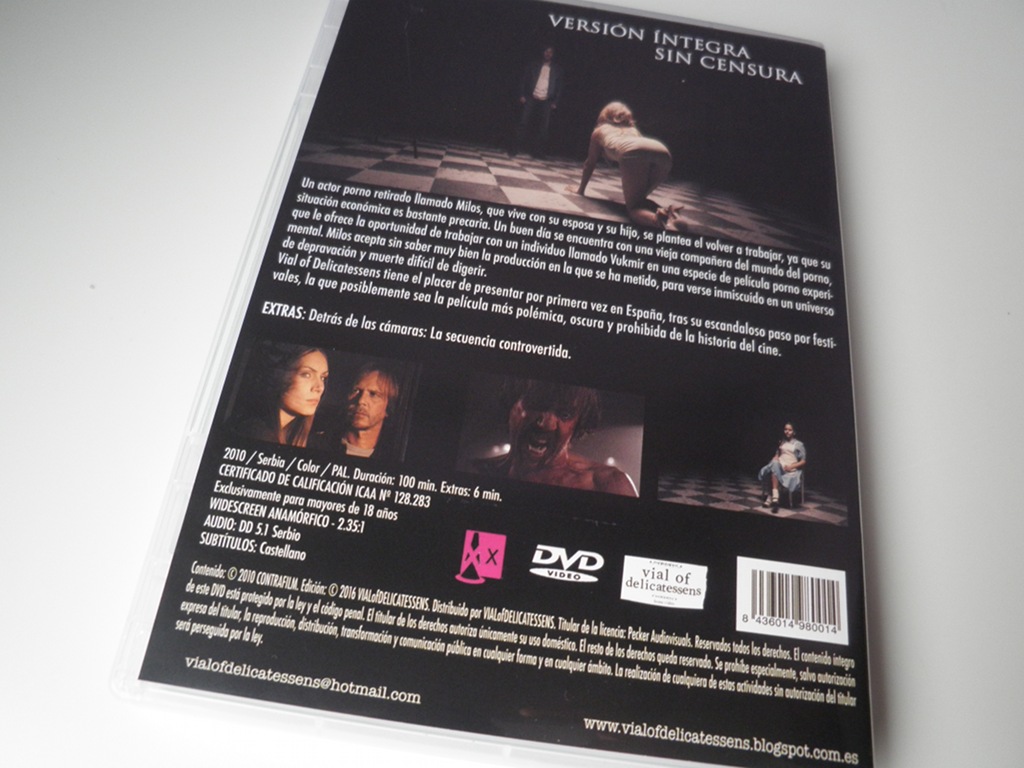 Contraportada del DVD de A Serbian Film, editado por Vial of Delicatessens