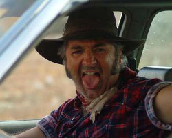 Una imagen de Micky Taylor (John Jarratt) en Wolf Creek