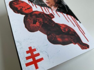 Secta siniestra Blu-ray funda detalle cruz