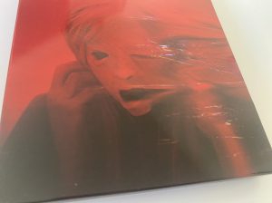 Possessor UHD detalle cara frontal