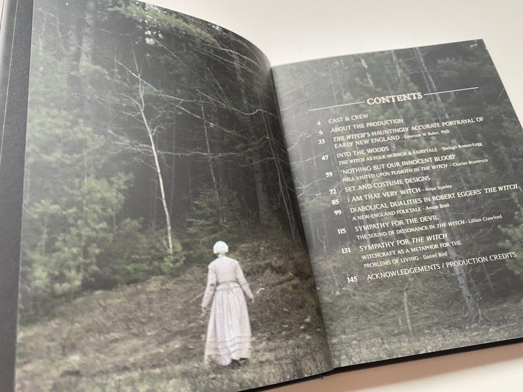 Páginas interiores libro UHD The Witch