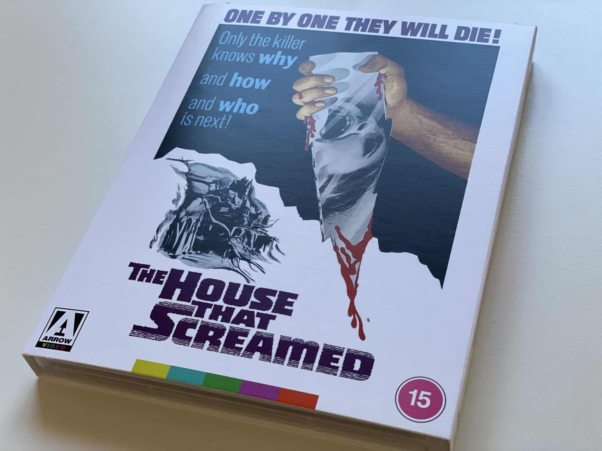 Slipcover limitada del Blu-ray de La residencia (The House that Screamed)
