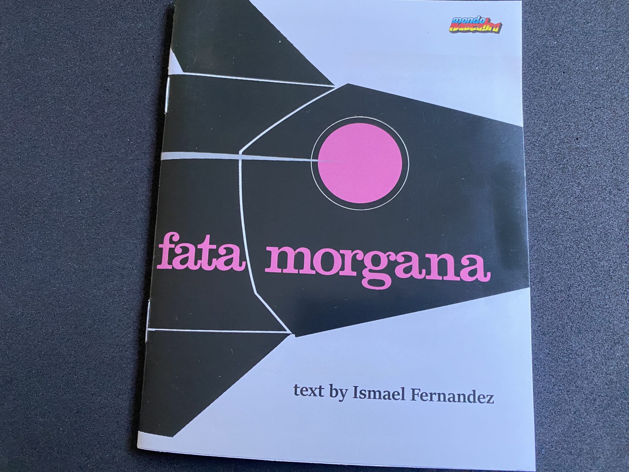 Portada del libreto de Fata Morgana, en Blu-ray por Mondo Macabro