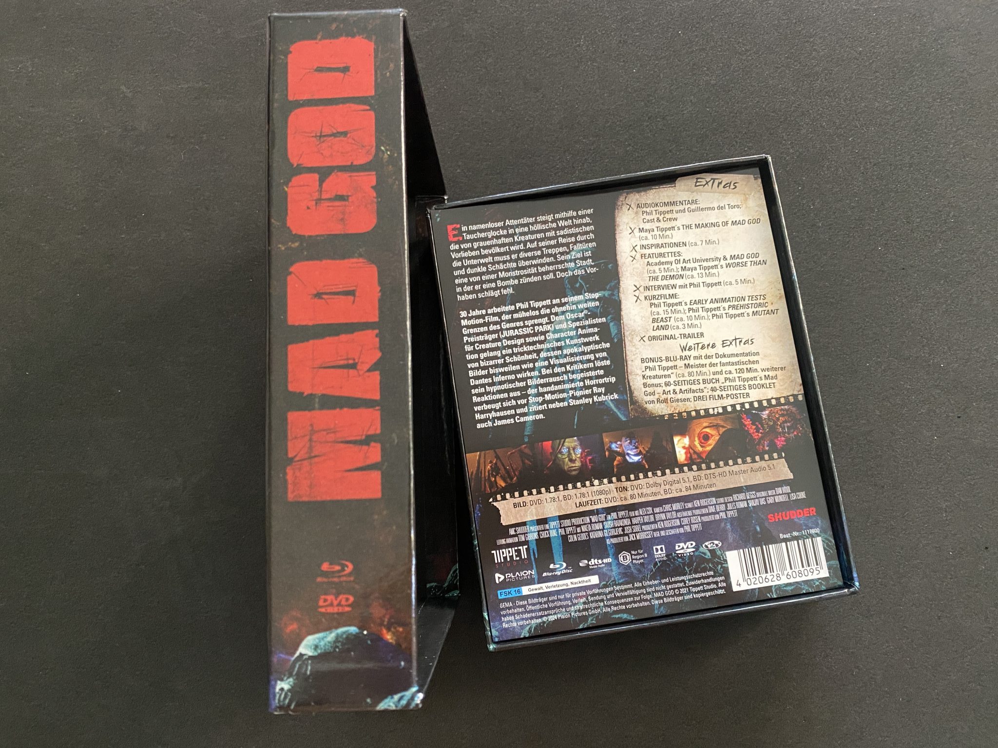 Mad God Blu-ray box set abierto