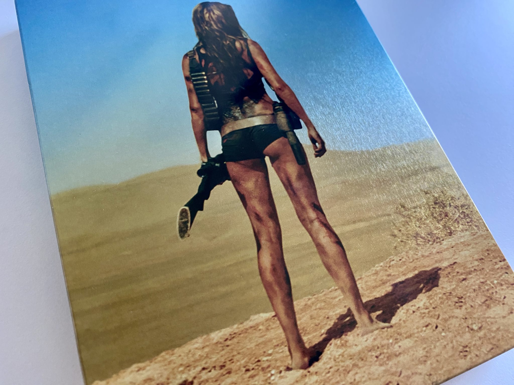 Revenge steelbook contraportada inferior