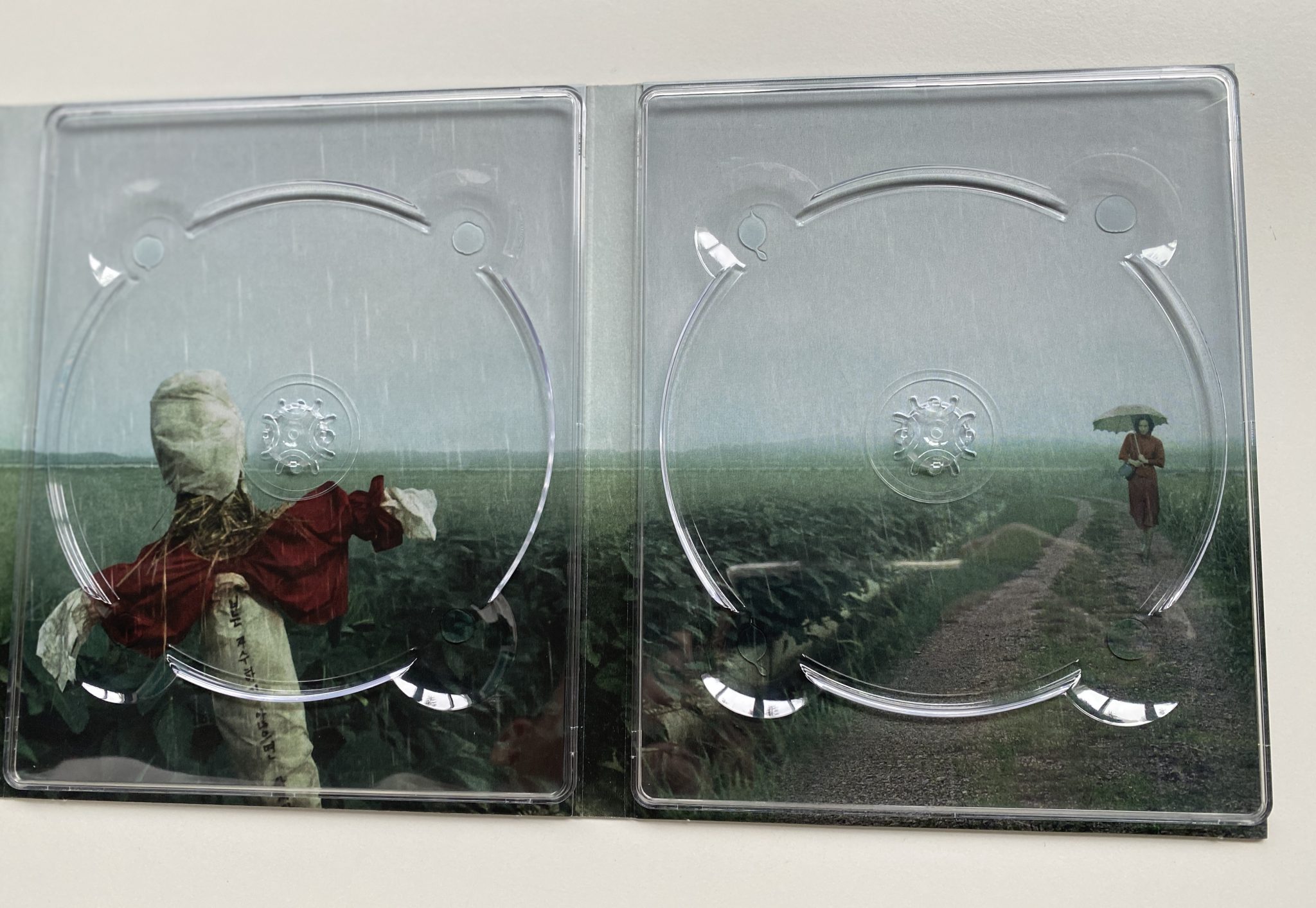 Memories of Murder Blu-ray palas digipack interior