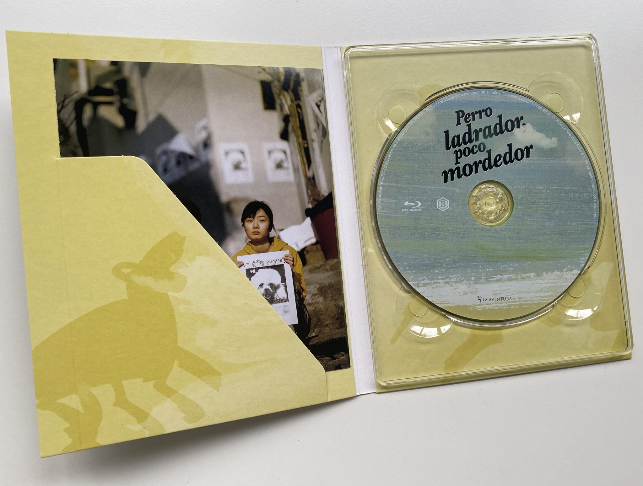 Perro ladrador, poco mordedor digipack abierto