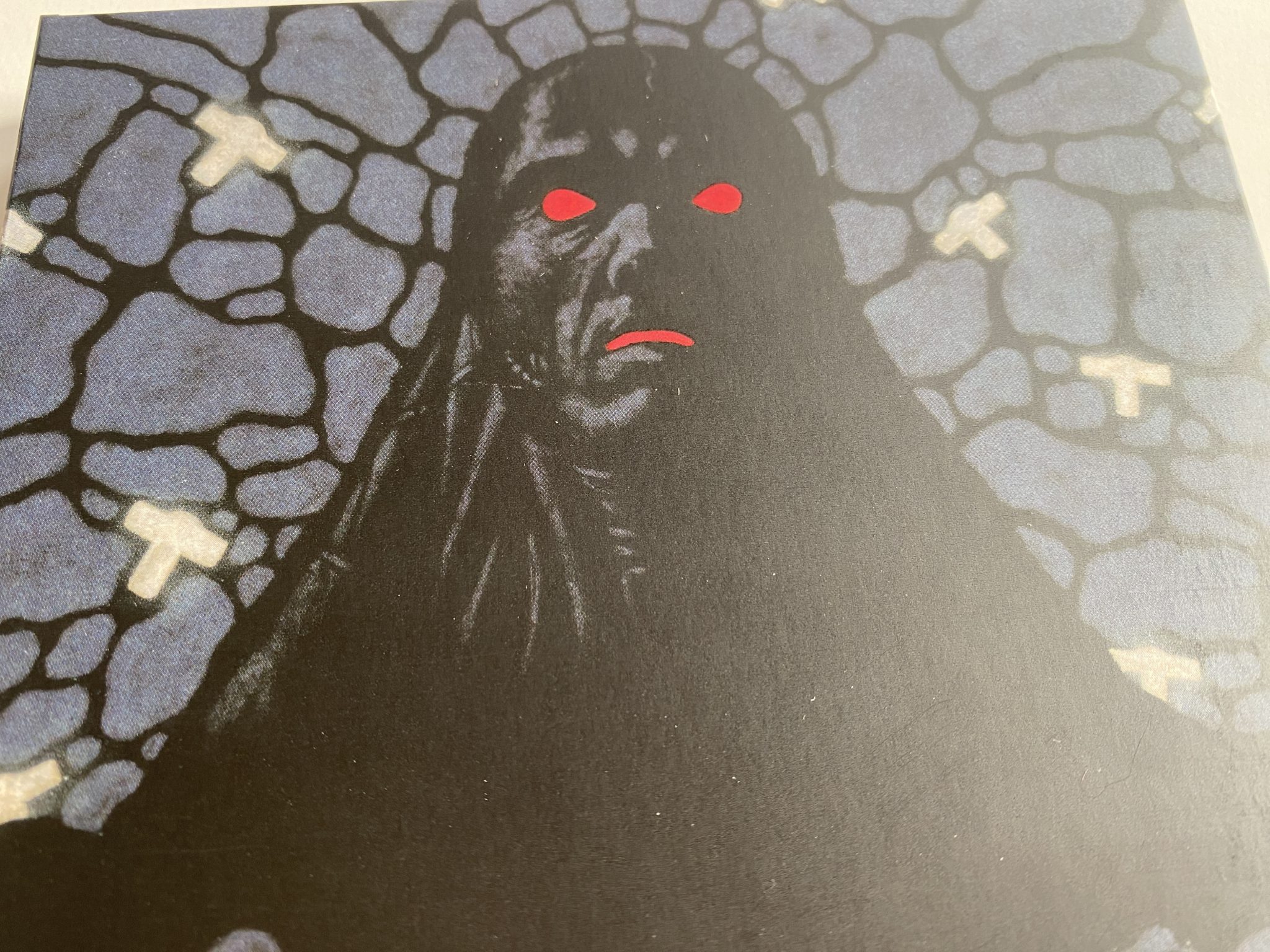 The Keep 4k detalle superior portada slipcover