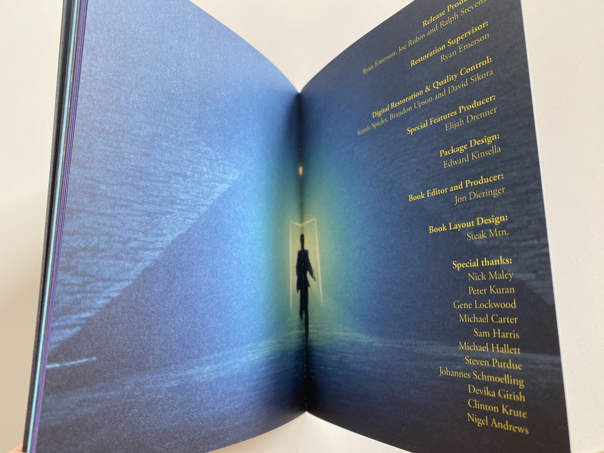 The Keep 4k páginas interiores libreto 4