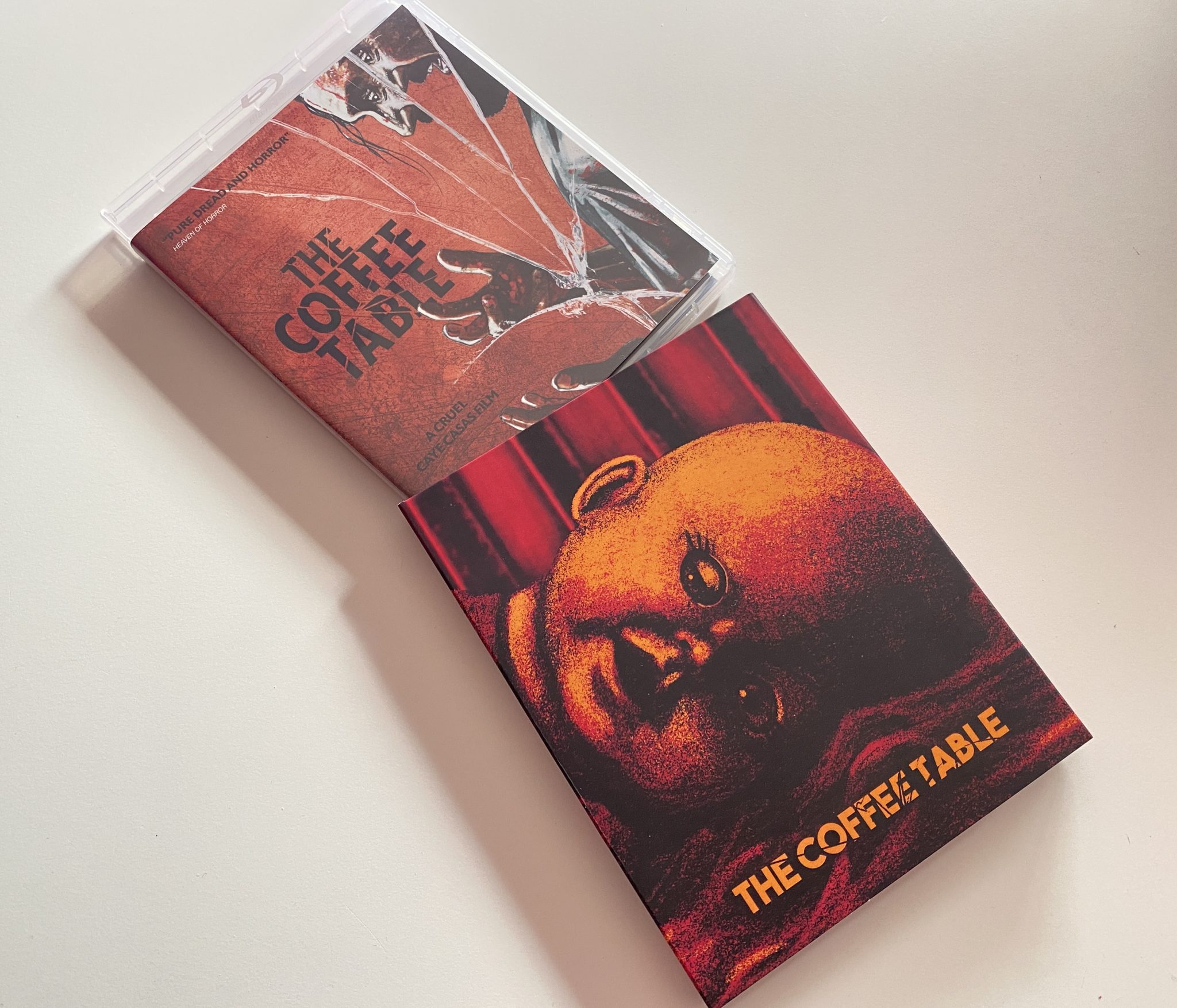 La mesita del comedor Blu-ray apertura slipcover