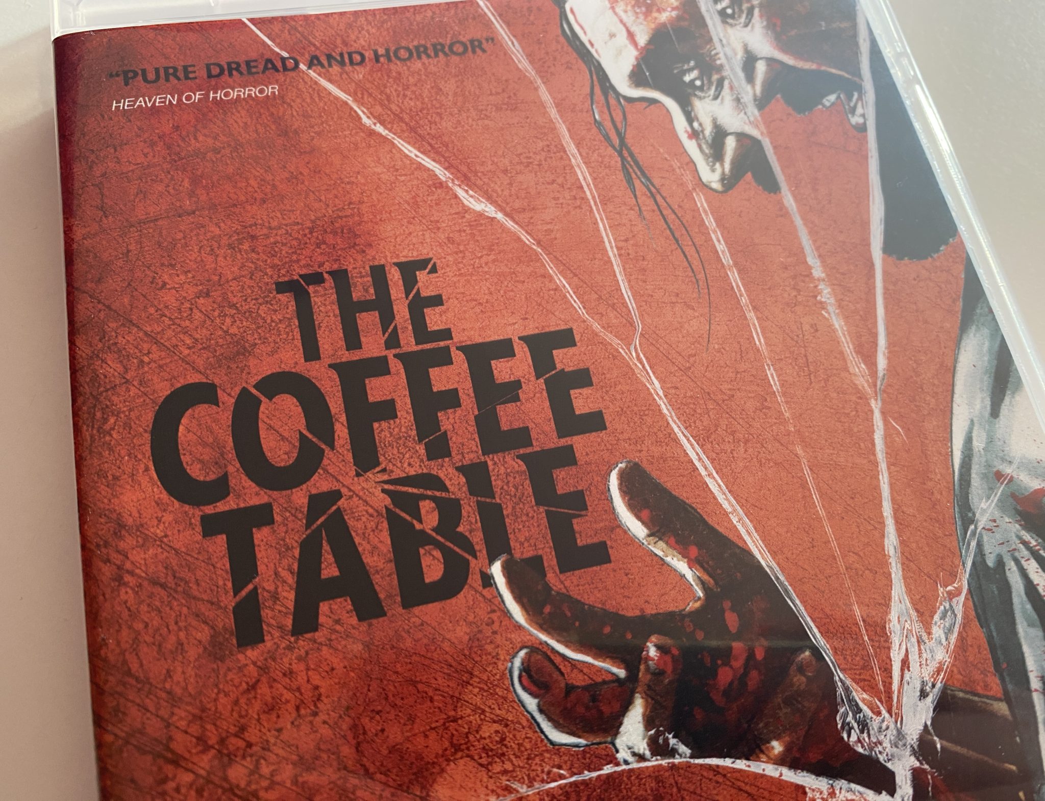 La mesita del comedor Blu-ray detalle portada amaray