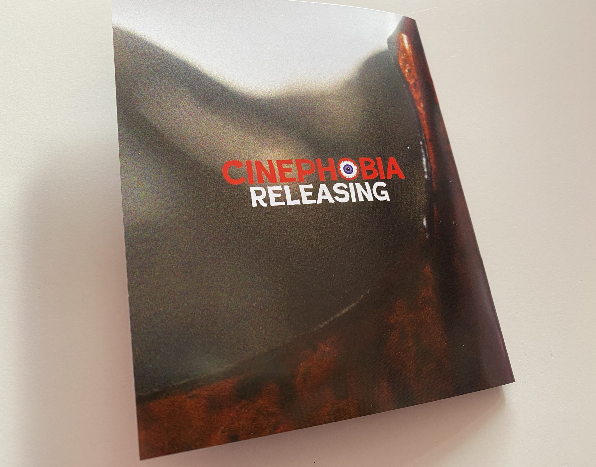 La mesita del comedor Blu-ray contraportada libreto