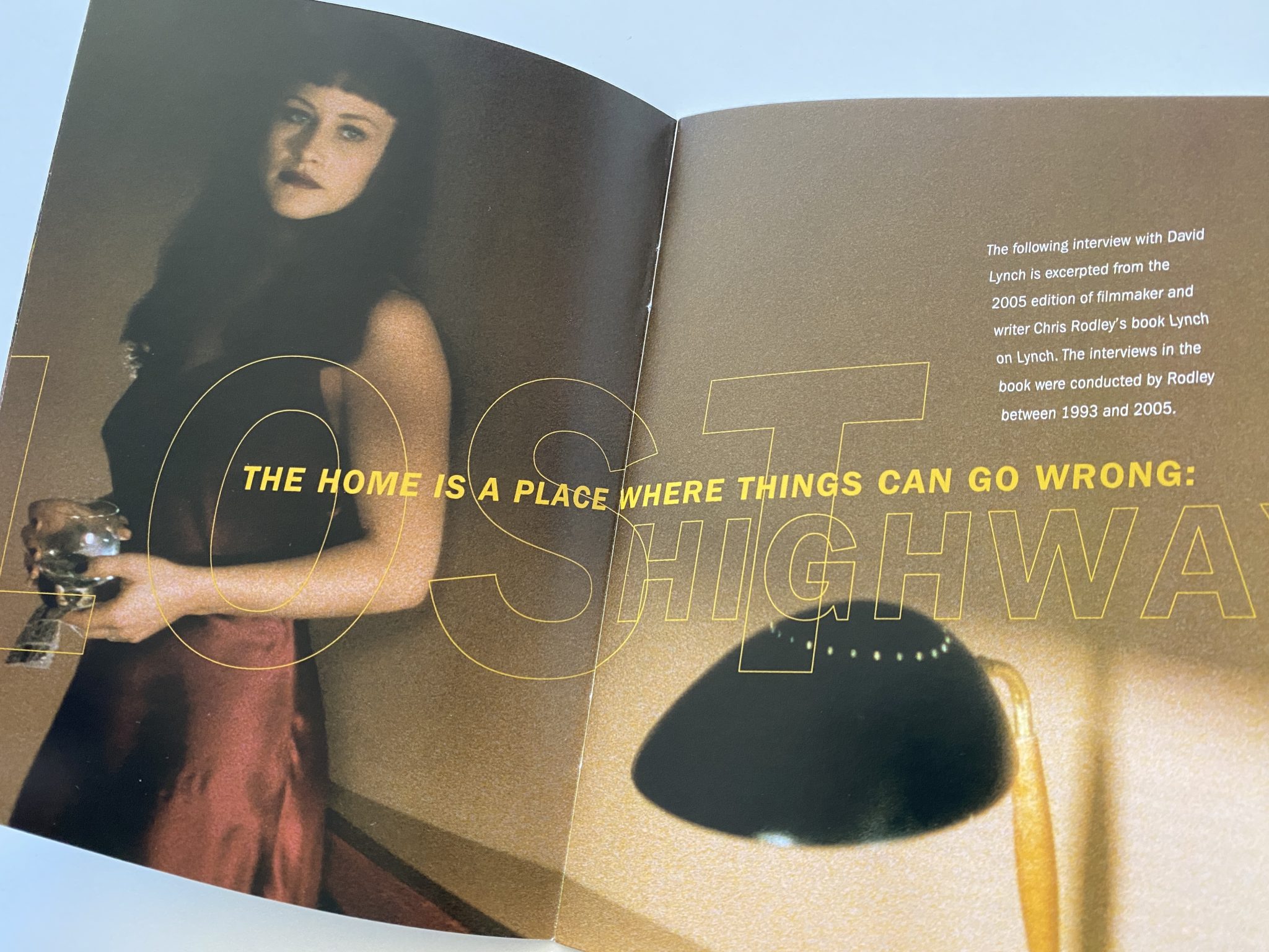 Losth Highway 4K Criterion Collection - Interior libreto 3