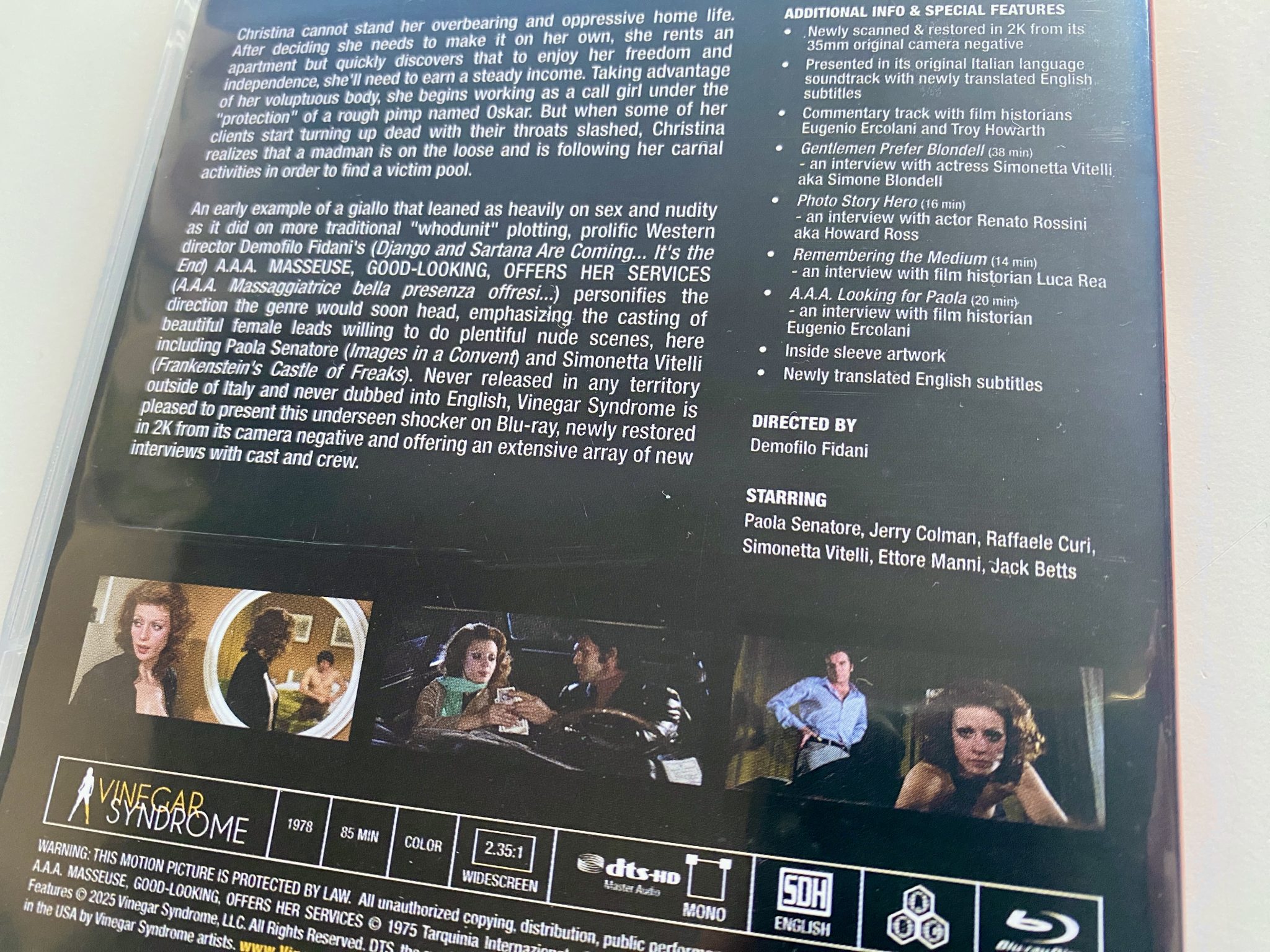 Forgotten Gialli Volume 8 box set - A.A.A. Good-Looking, Offers Her Services contraportada