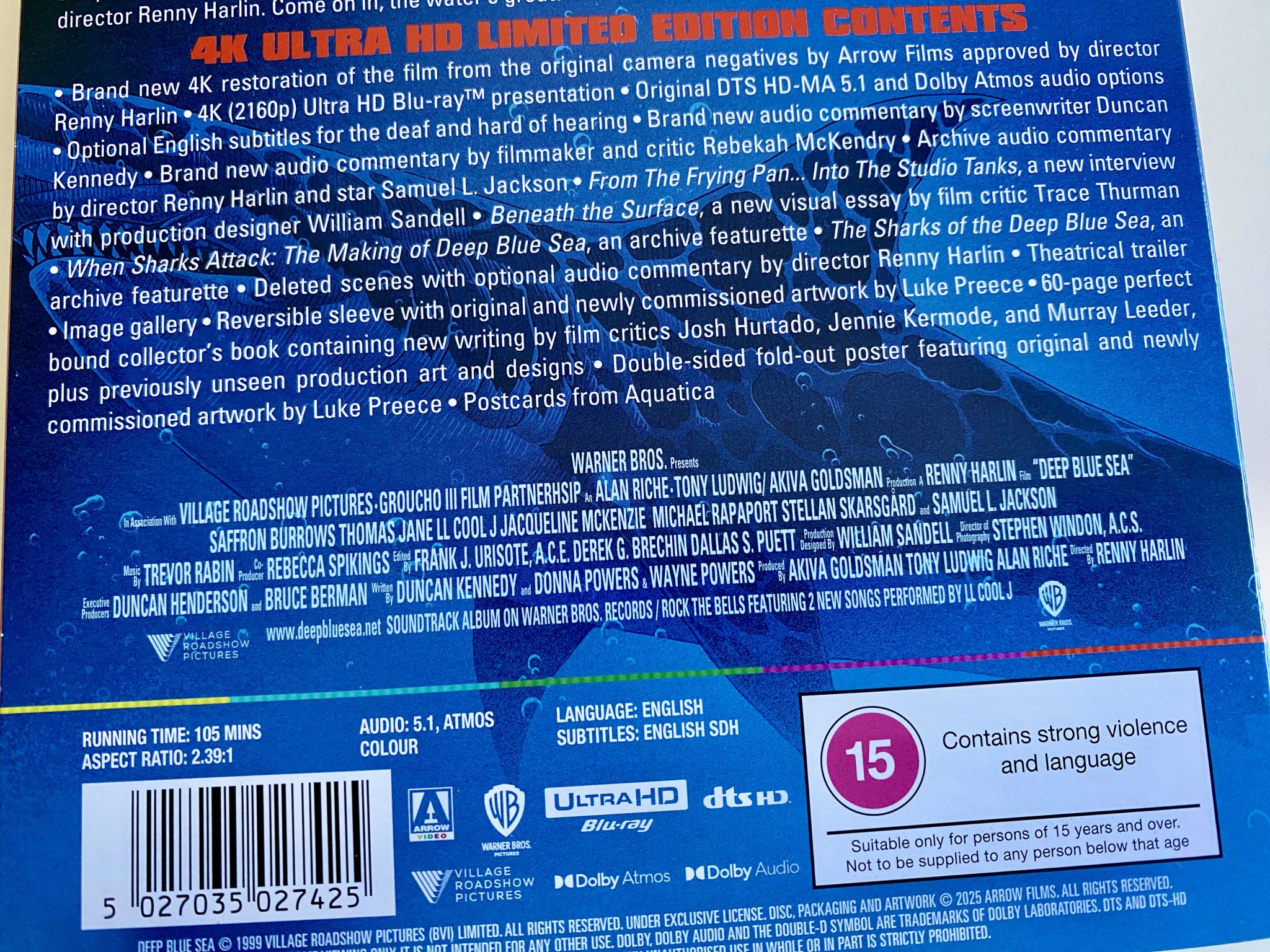 Deep Blue Sea - trasera funda detalle