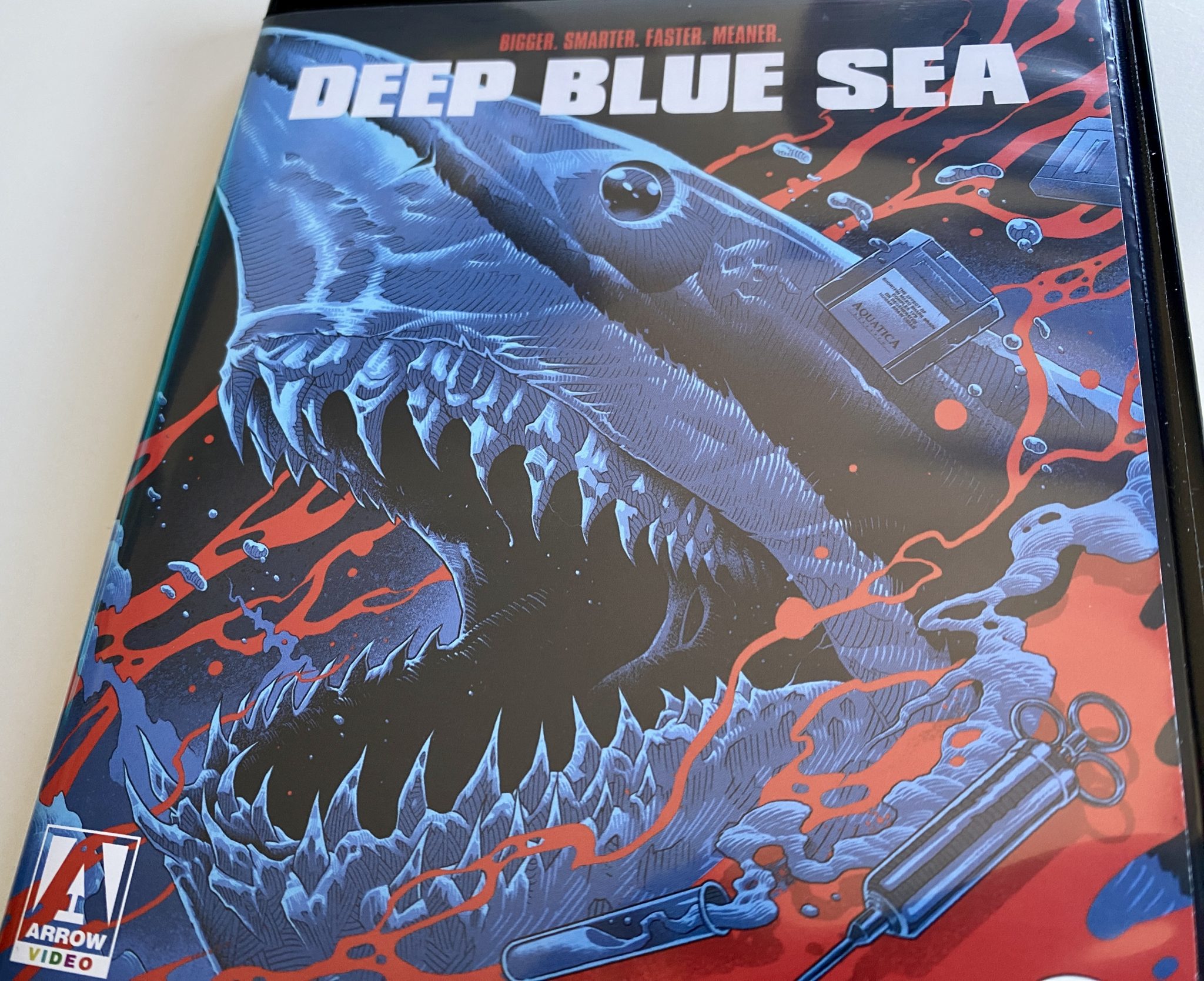 Deep Blue Sea - portada amaray detalle
