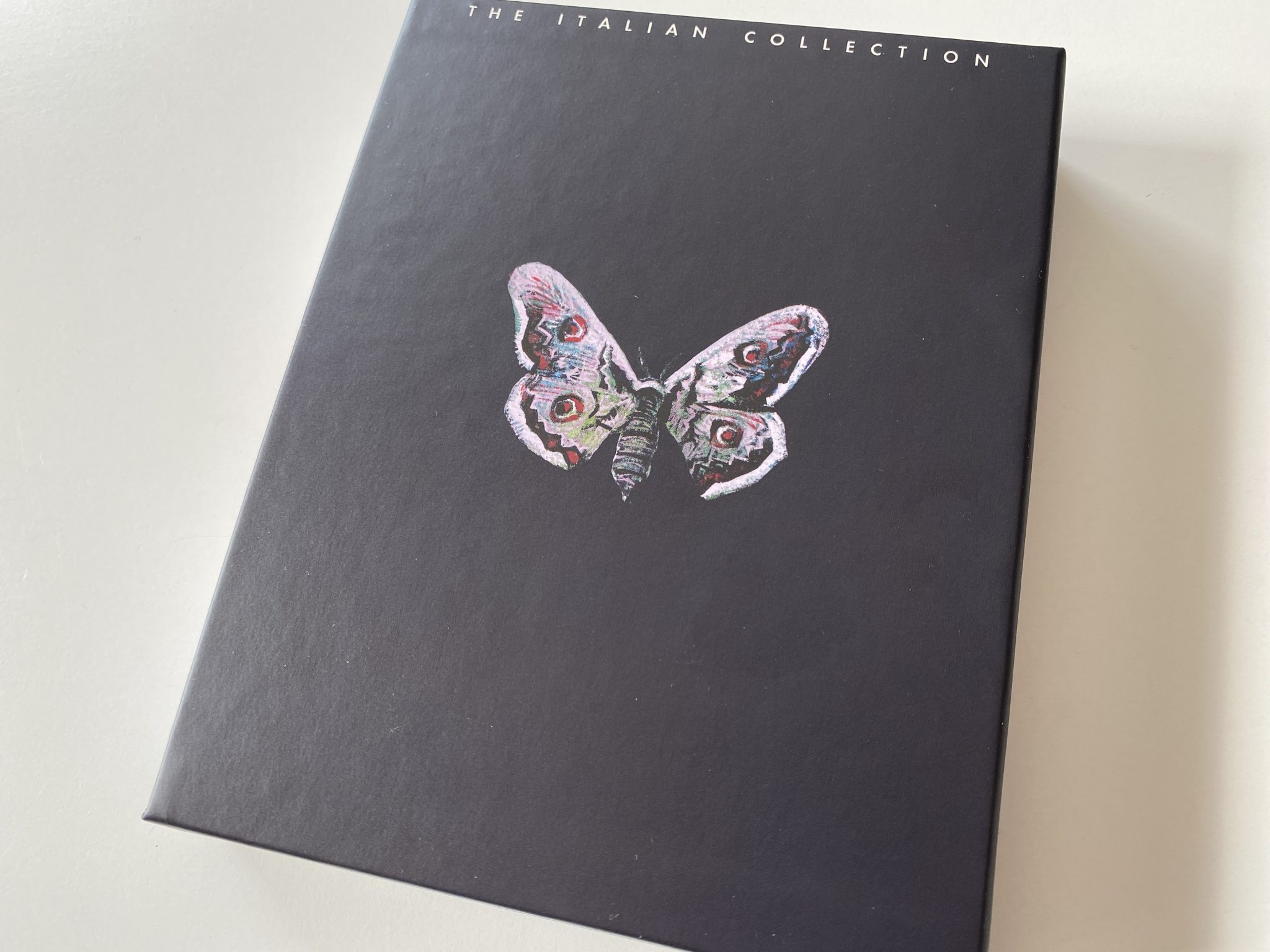 Short Night of the Glass Dolls contraportada