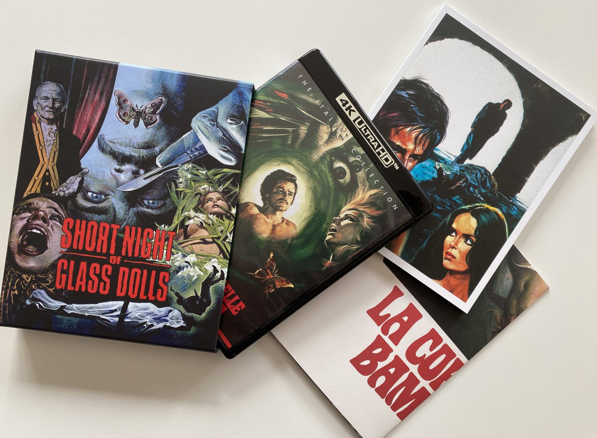 Short Night of the Glass Dolls contenidos