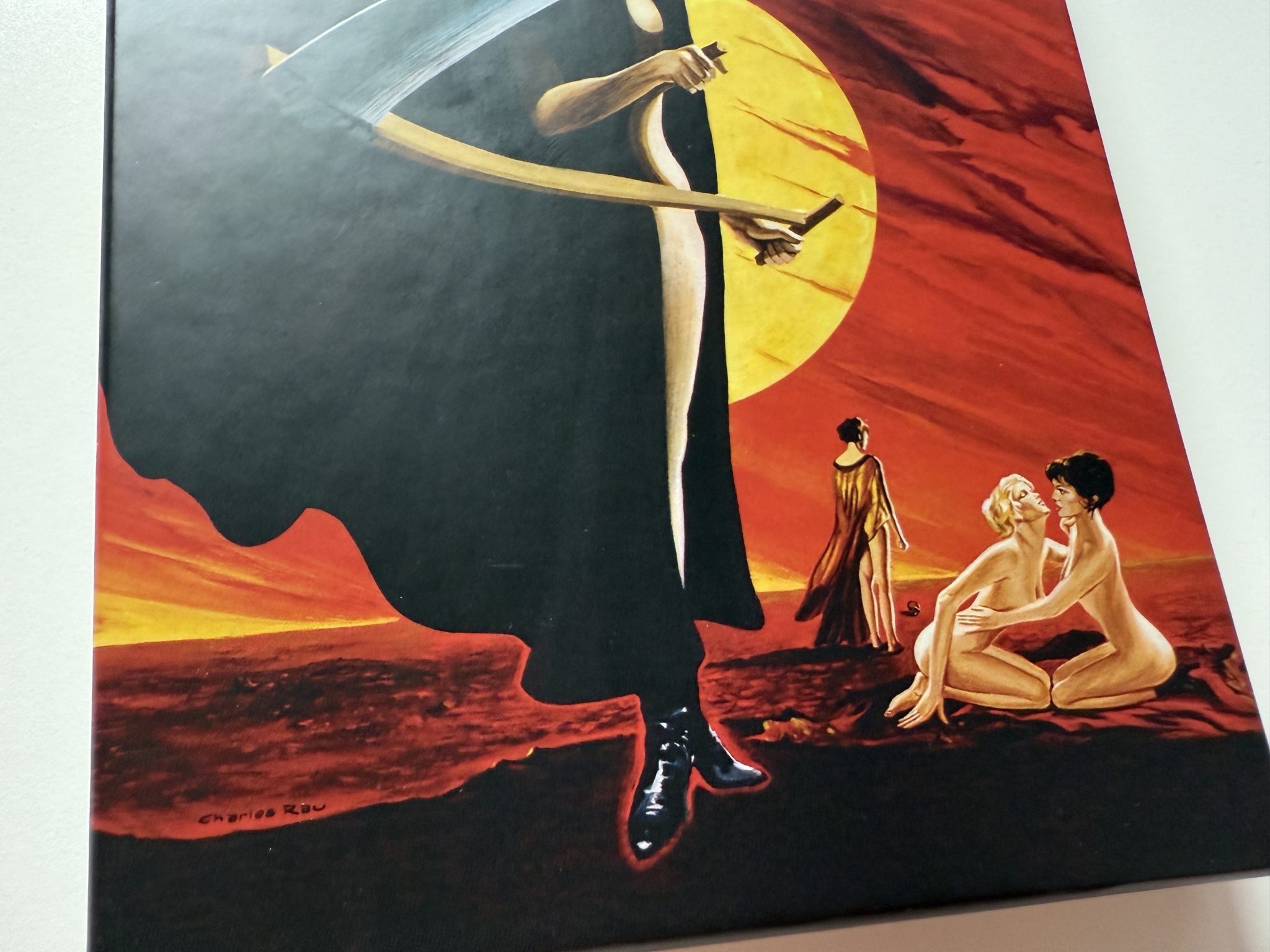 Fascination 4K Ultra HD Indicator - Front detail bottom