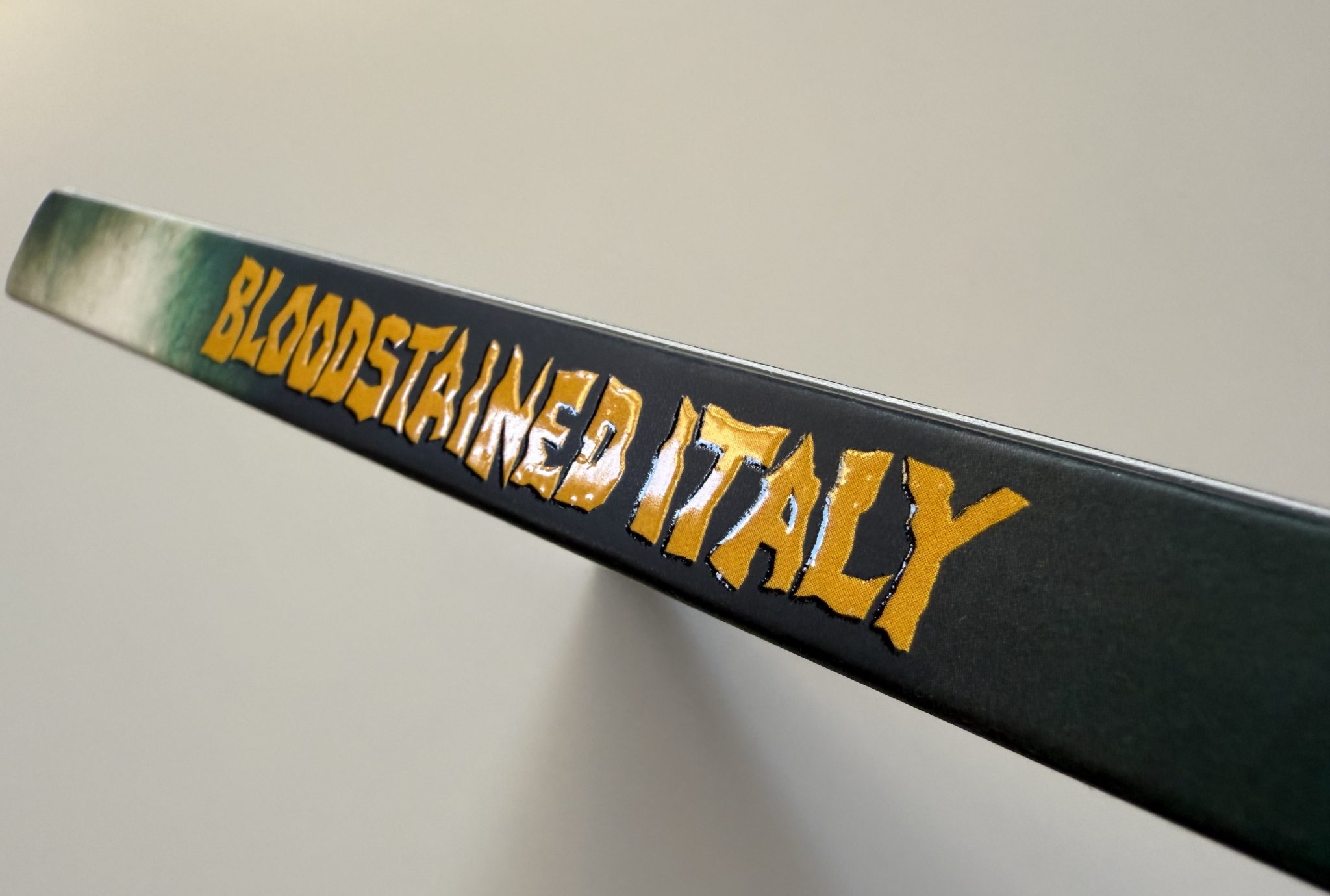 Bloodstained Italy Blu-ray set - Spine detail