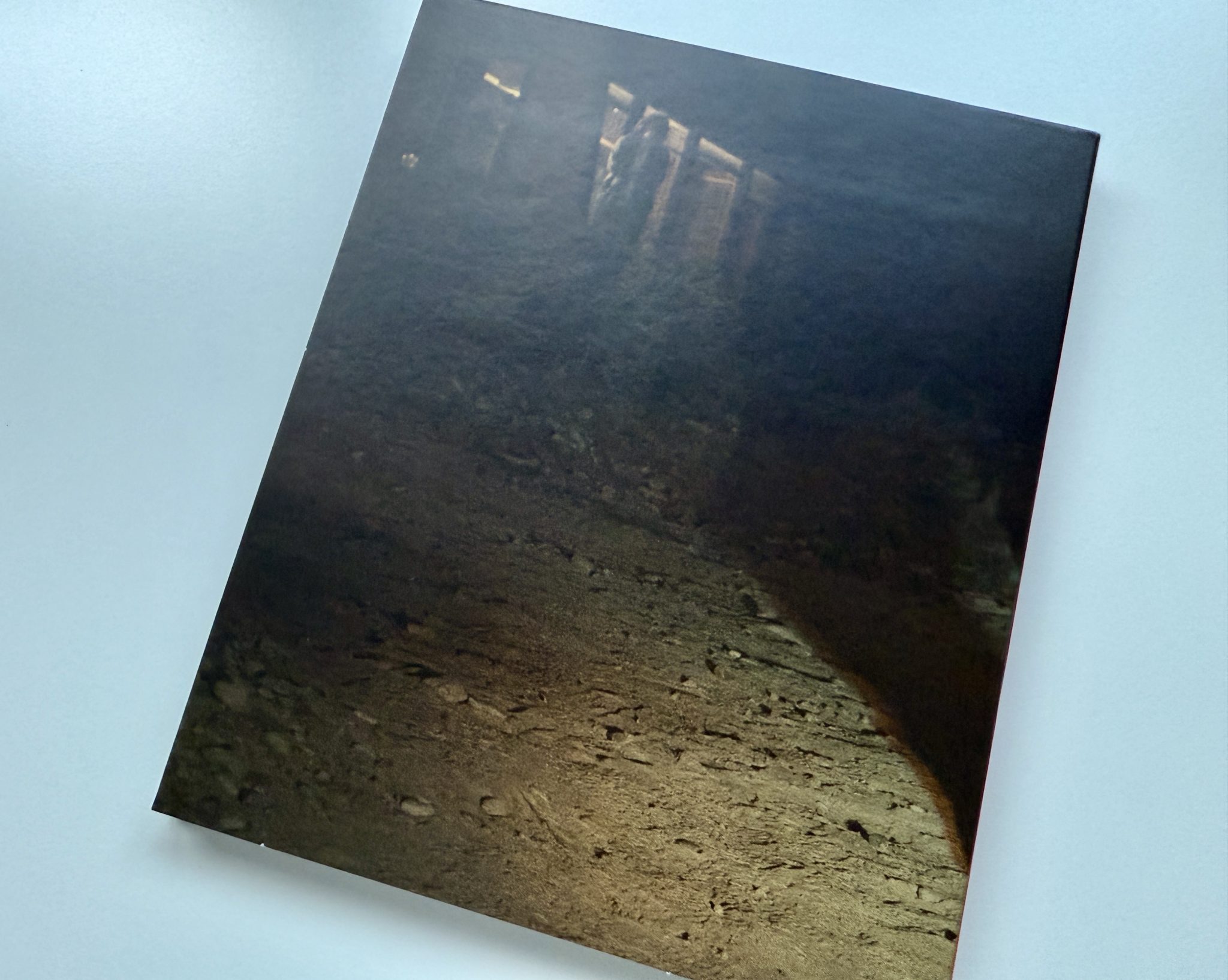 Eddington 4K digipack - House side