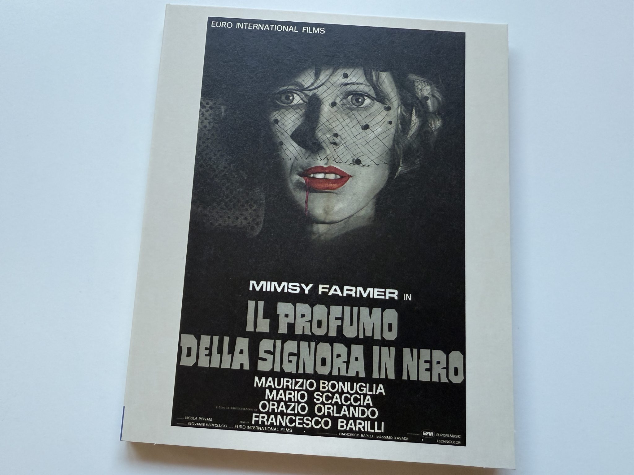 The Perfume of the Lady in Black 4k - Digipack cover