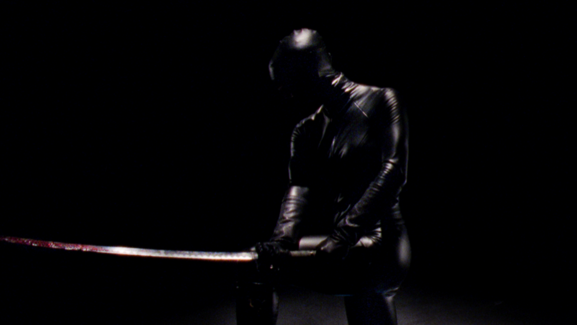 El fumetti neri, homenajeado en Reflection in a Dead Diamond