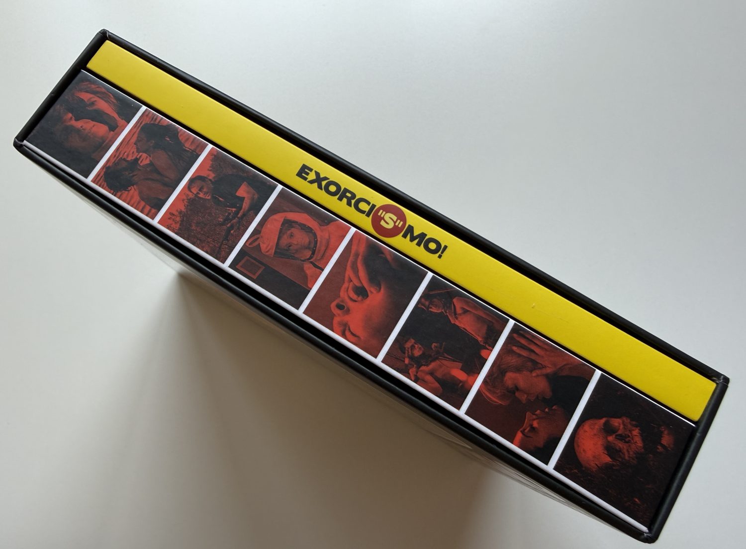 Exorcismo Blu-ray Severin Box Set - Opened spine