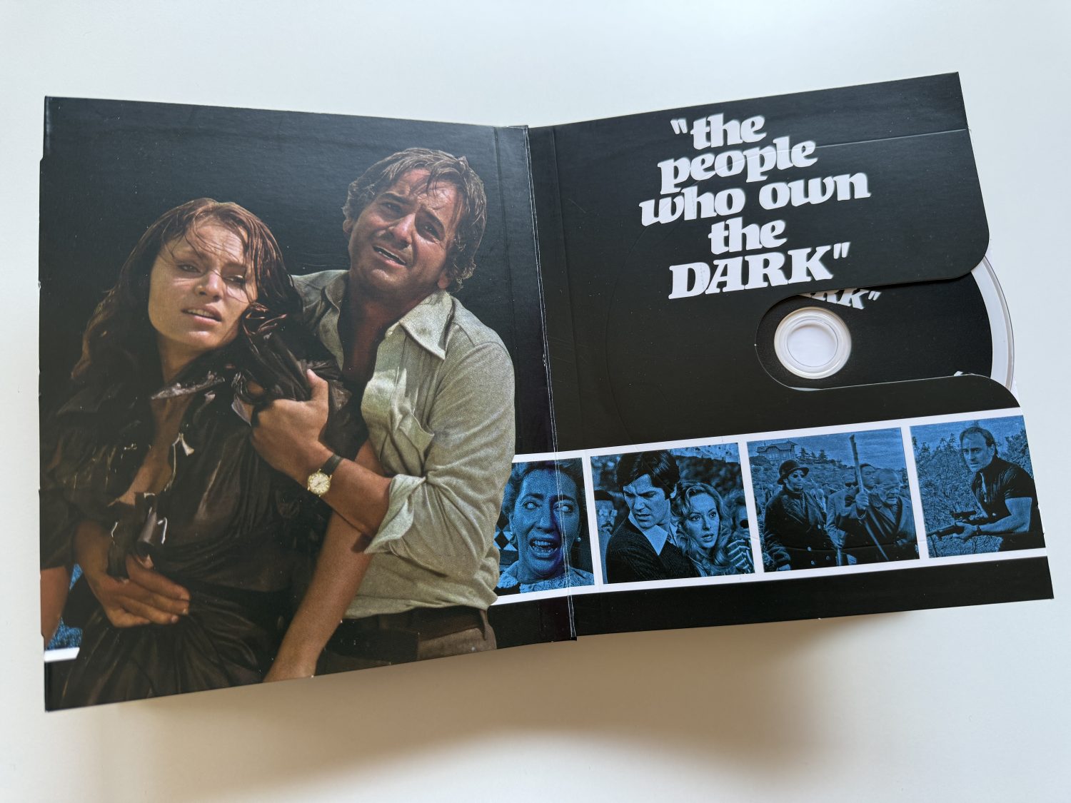 Exorcismo Blu-ray Severin Box Set - Digibook pages 4