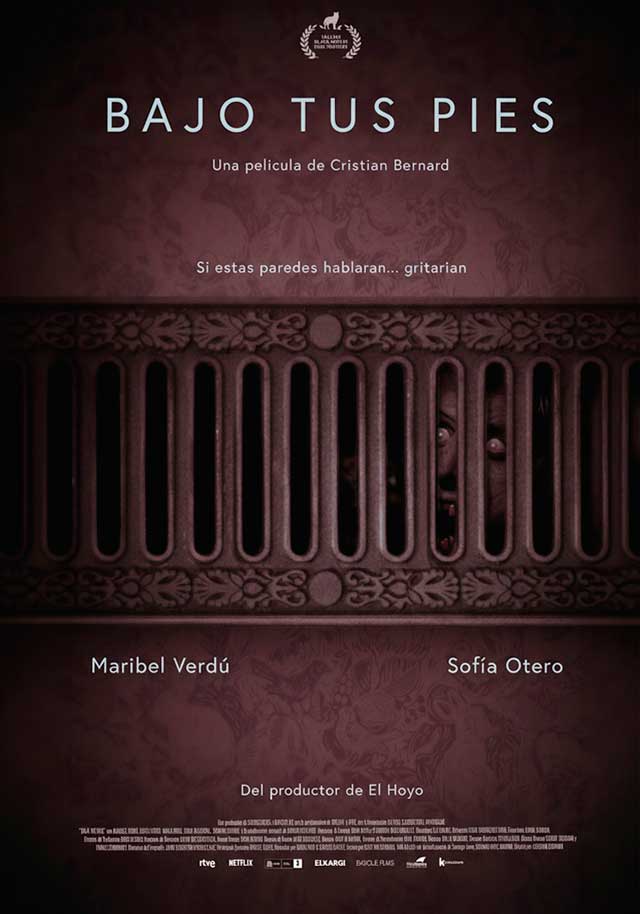 Póster de Bajo tus pies, dirigida por Cristian Bernard