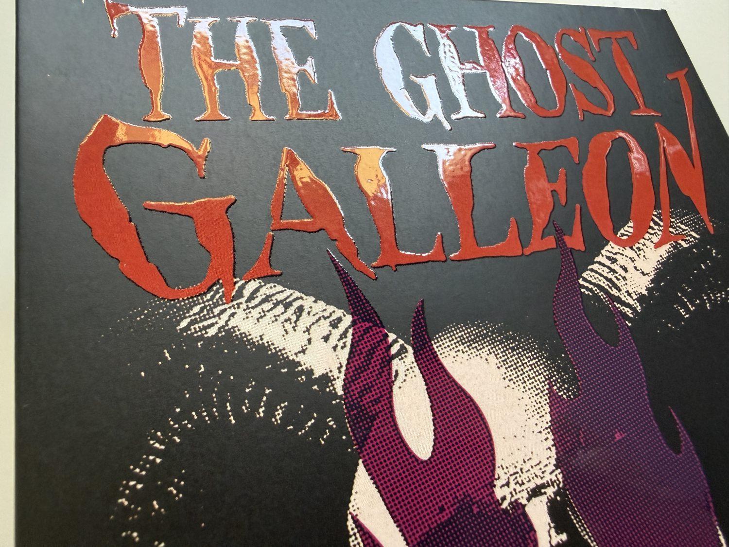 El buque maldito Blu-ray - Front slipcover detail